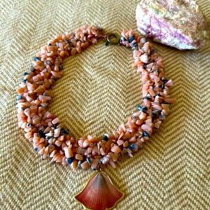 ROSE Quartz necklace. 3 strands with shell.